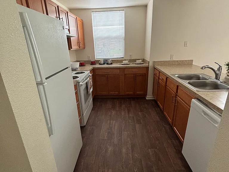 Turtle Hill Townhomes — Photo 8