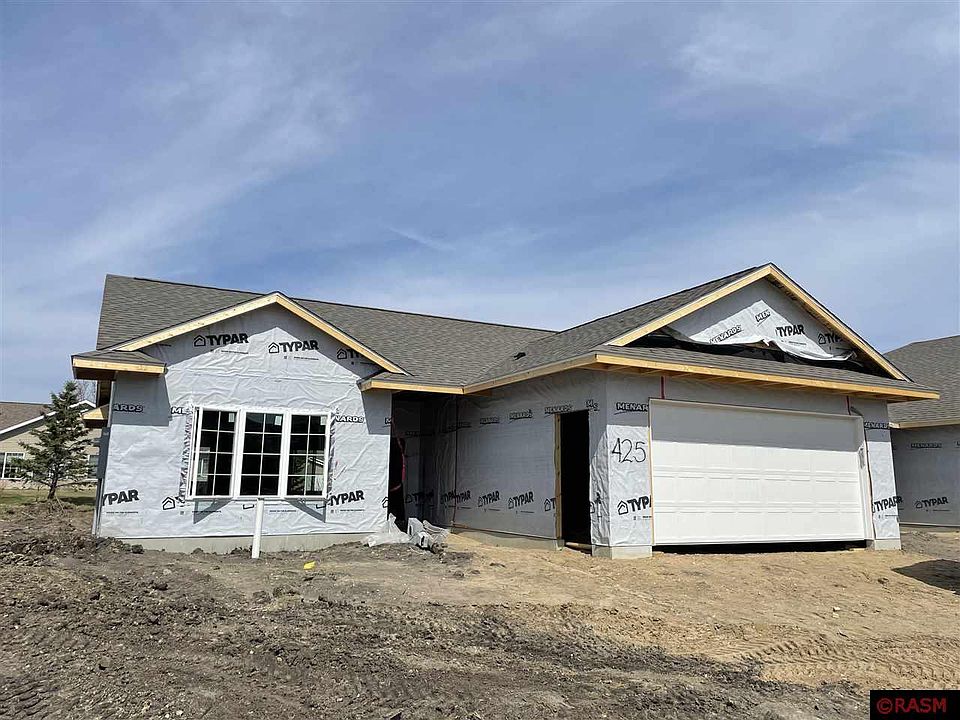 1st image of 425 E Skylark Trl