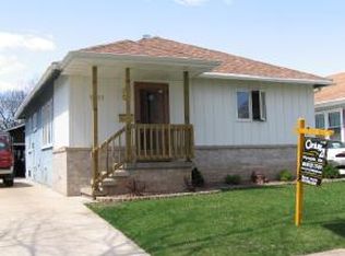 1111 Algoma St, New London, WI 54961