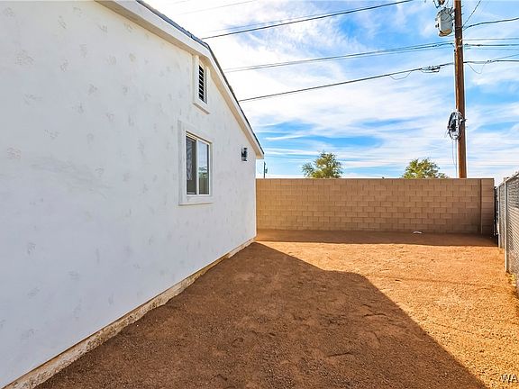4th image of 1458 E Paseo Redondo Circle