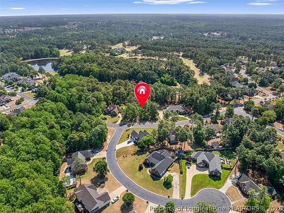 4th image of 6789 Surrey Rd