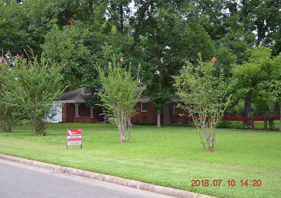 1st image of 1302 Centennial Dr