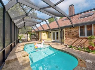 605 Ludo Cir, Hurst, TX 76054