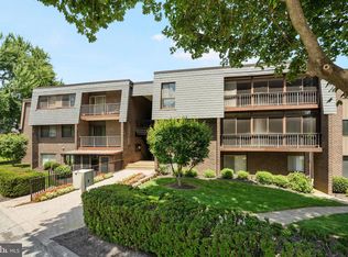 7 Stonehenge Cir APT 7-5, Pikesville, MD 21208