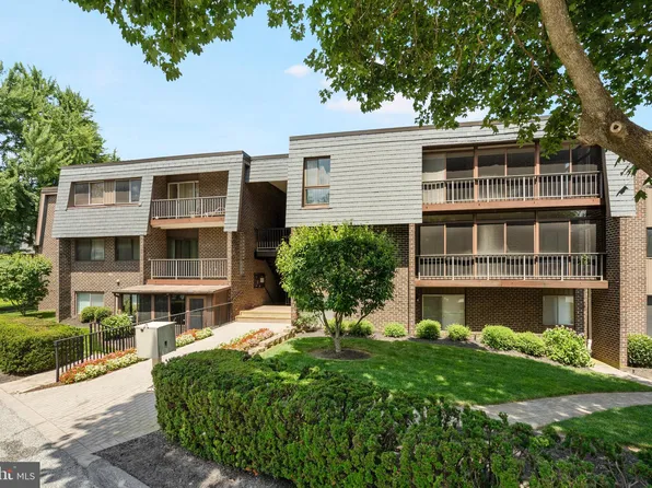 7 Stonehenge Cir APT 7-5, Pikesville, MD 21208