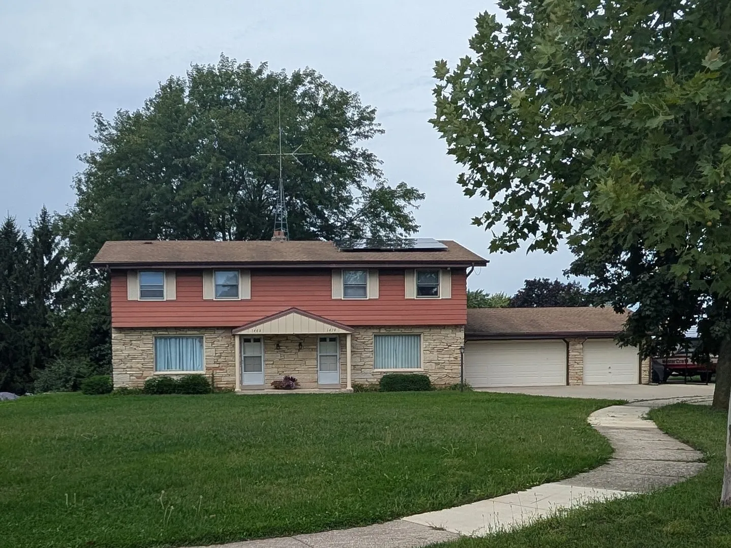 3 bed, 1.5 bath, 1300 sqft, $1,950 — Photo 4