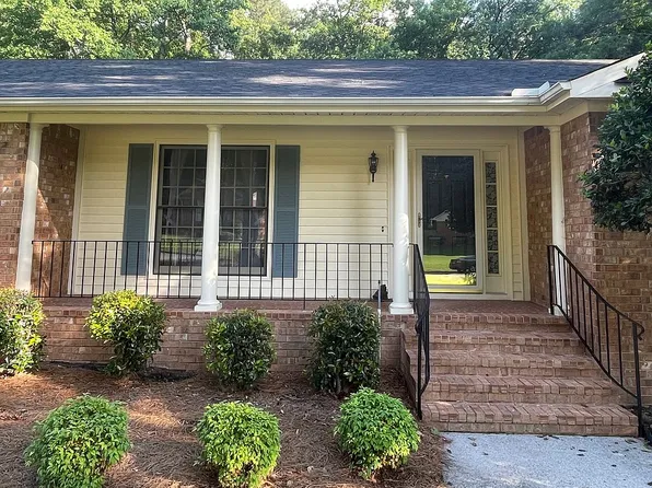 550 Country Place Ln, Evans, GA 30809