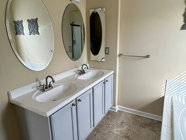 8718 Belleau Ct — Photo 11