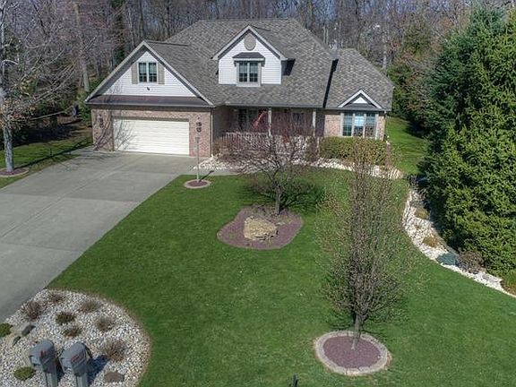 2nd image of 1102 Chaucer Dr
