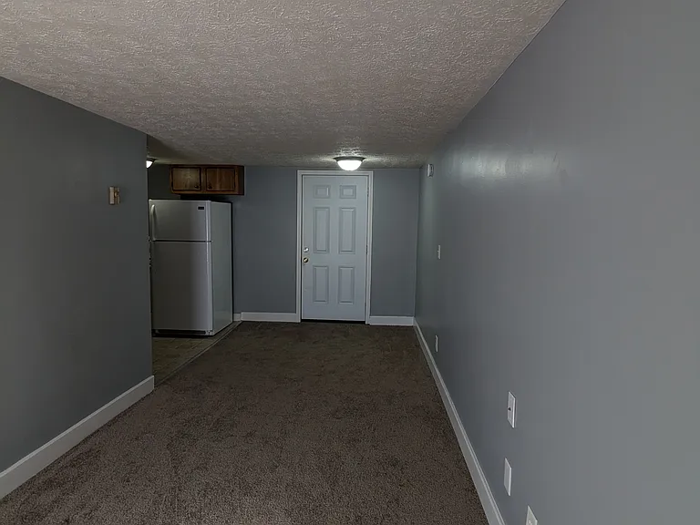 235 Maud Ave #8 — Photo 2