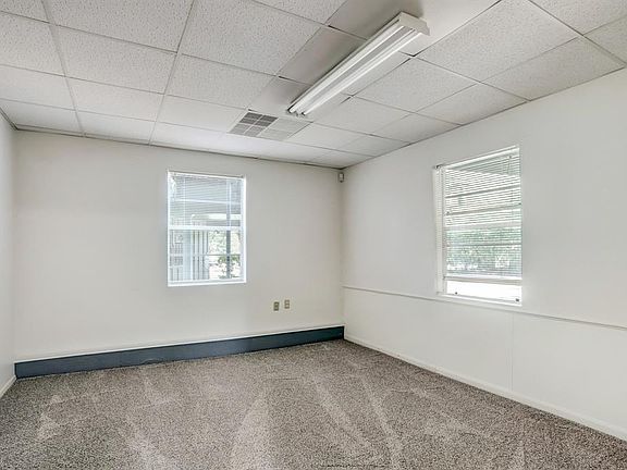 5th image of 2019 N Thompson St