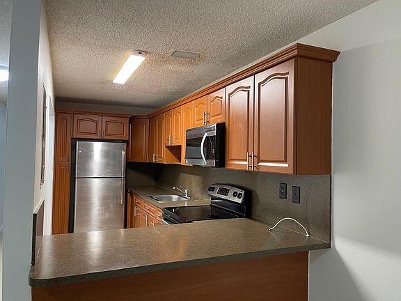 2nd image of 550 SW 115th Ave #809-D