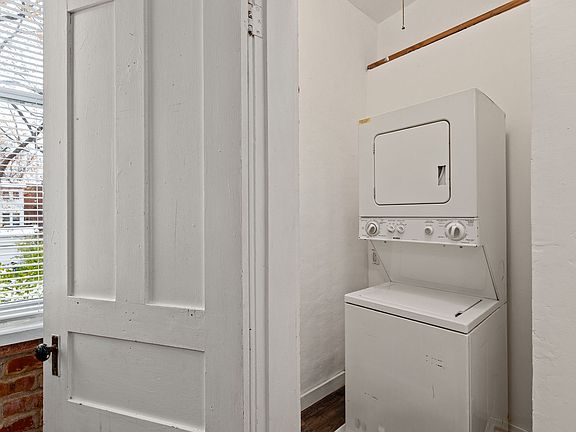 3rd image of 3143 Portis Ave #2F