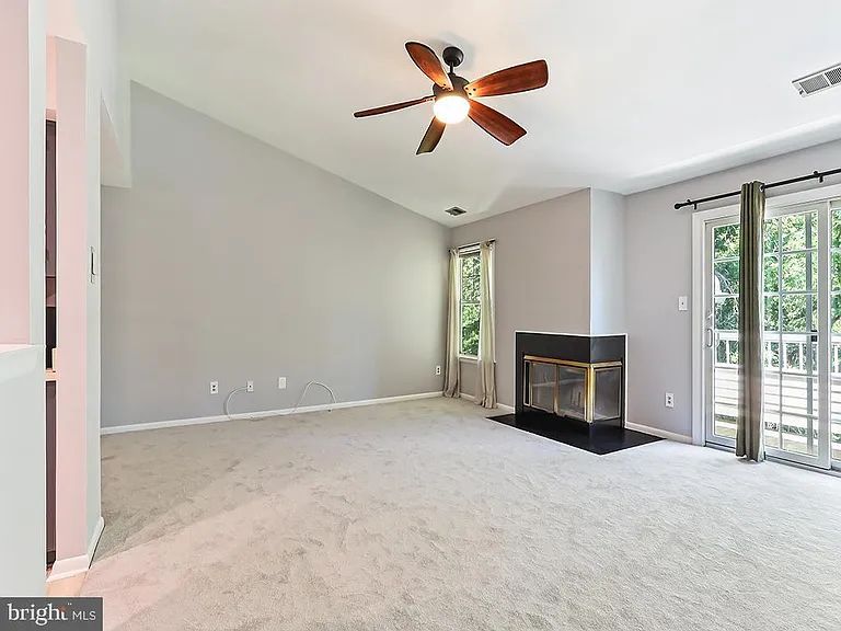 303 Trinity Ct #11 — Photo 10