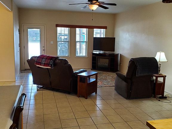3rd image of 25 Cenizo Cir #1