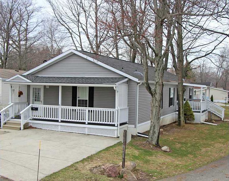 1st image of 1584 Edgewood Dr