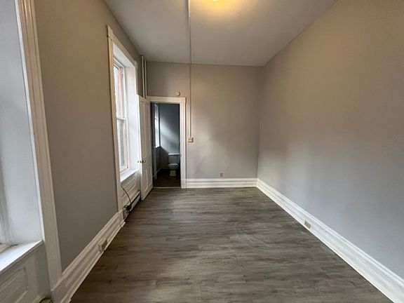 4th image of 1513 Perkiomen Ave APT 1