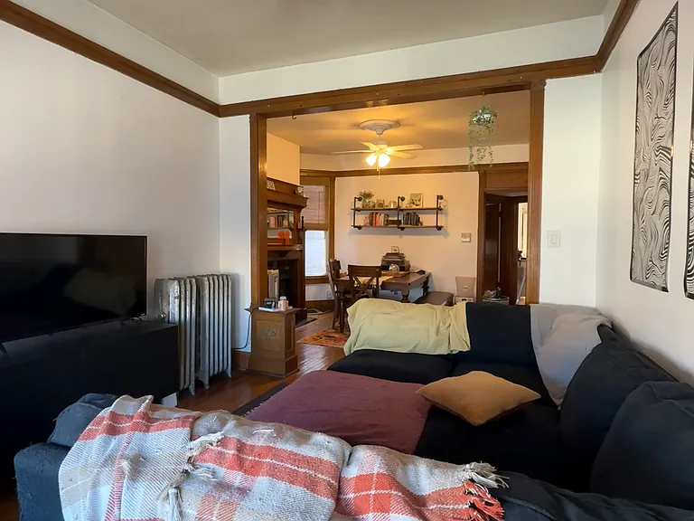 3326 N Clark St #3F — Photo 3