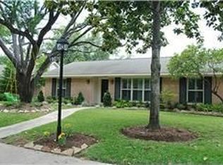 10027 Burgoyne Rd, Houston, TX 77042