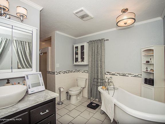 5th image of 3621 Montague Dr