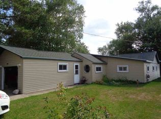 433 Old Trail Dr, Houghton Lake, MI 48629