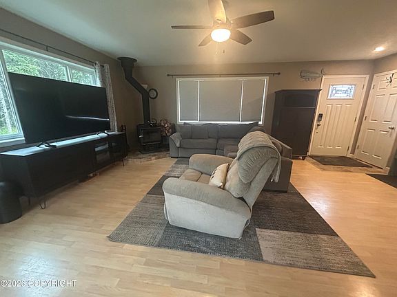 4th image of 36094 Robinson Loop Rd