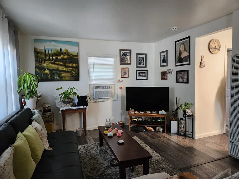 1753 Laurel St #1763 — Photo 3