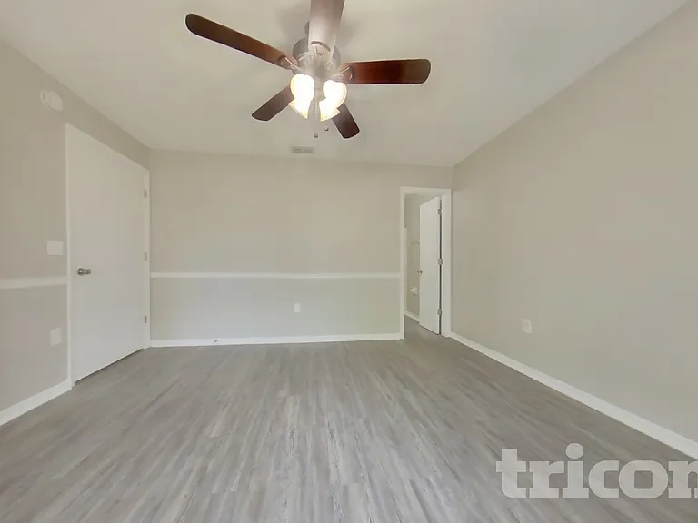353 Comfort Dr — Photo 11