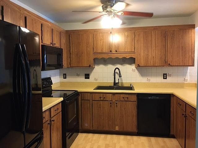 1st image of 1652 S 115th Ct APT 8