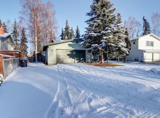 6023 Glenkerry Dr, Anchorage, AK 99504