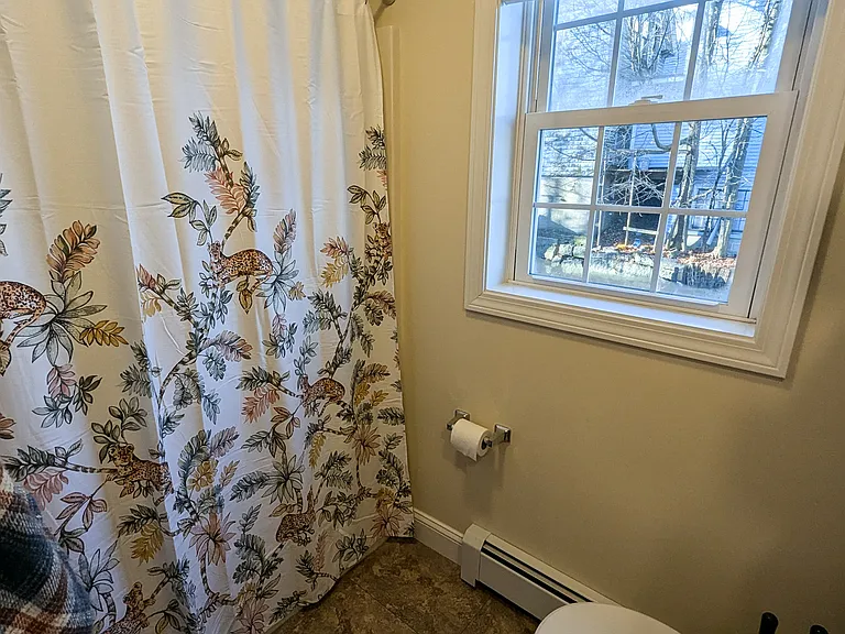 8 Kossuth St #202 — Photo 15