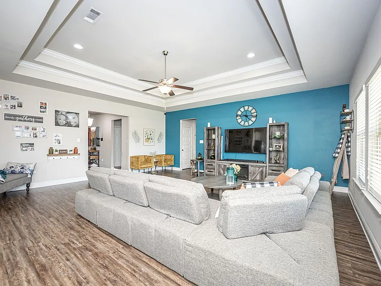 10630 Harvest Dr — Photo 11