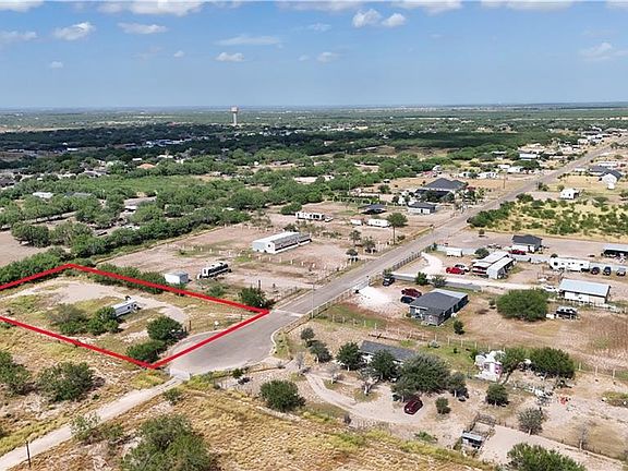 5th image of 816 El Toro Ave