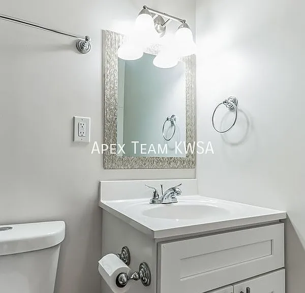 319 E Glenn St #319 E GLENN ST — Photo 6