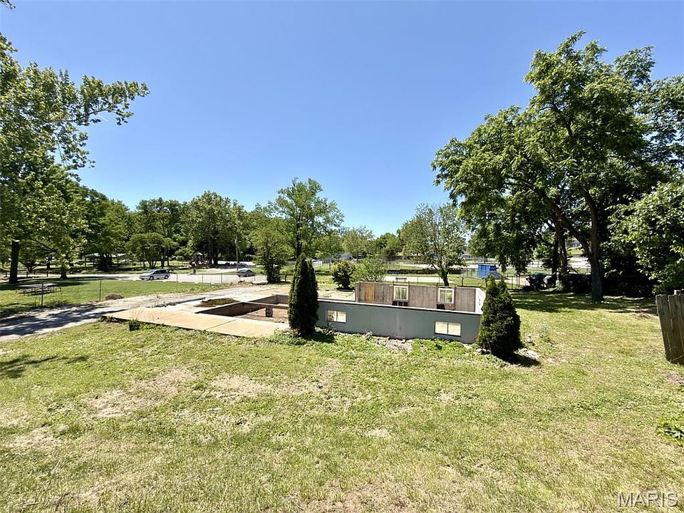 1st image of 2215 Maxville Ln