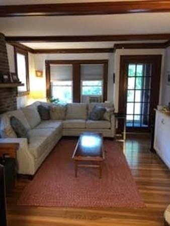 1st image of 244-246 Waverley St #1
