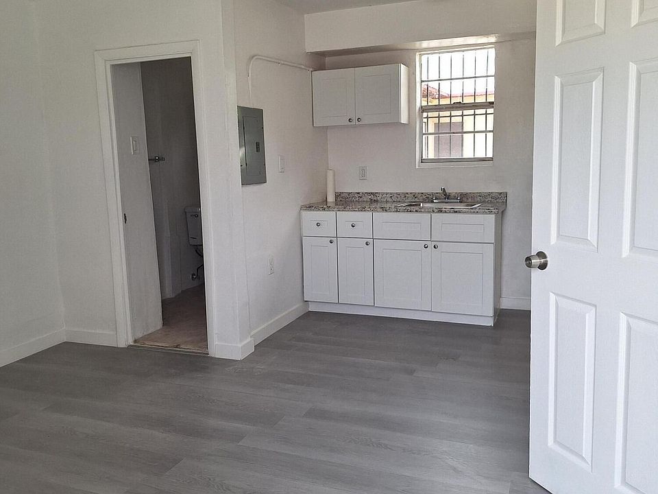1st image of 3007 NW 59th St #5