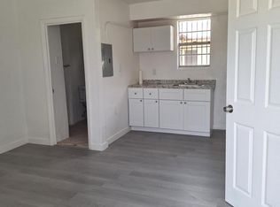 3007 NW 59th St #5, Miami, FL 33142