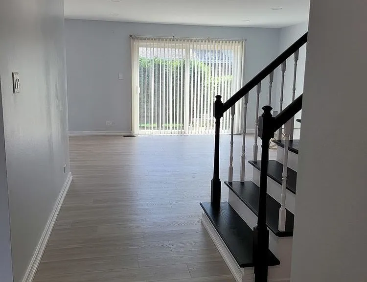 1722 Warwick Ct — Photo 1