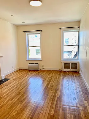 Rented by Newcastle Realty Services | media 19