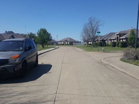 5th image of 706 Kristi Ln