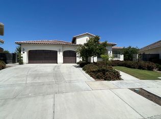 11926 Bouquet Dr, Bakersfield, CA 93311