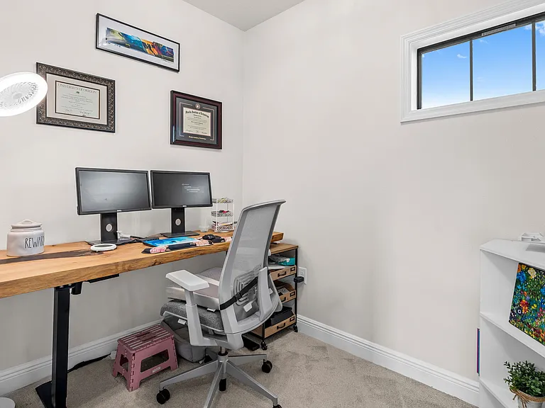 2350 Addison Dr — Photo 24