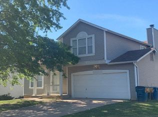 5033 Old Jamestown Rd, Florissant, MO 63033