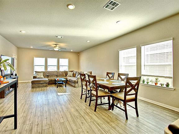 3rd image of 2809 Moyer Ln