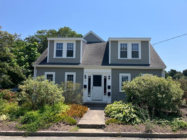 12 Cedar St #1