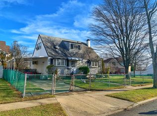 269 Preston Ave, Staten Island, NY 10312