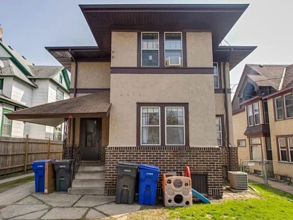 5th image of 363 Case Ave E