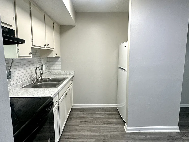 200 W Adair St — Photo 12