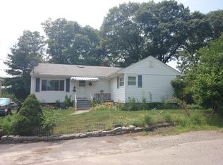 40 Weymouth Ave, West Roxbury, MA 02132